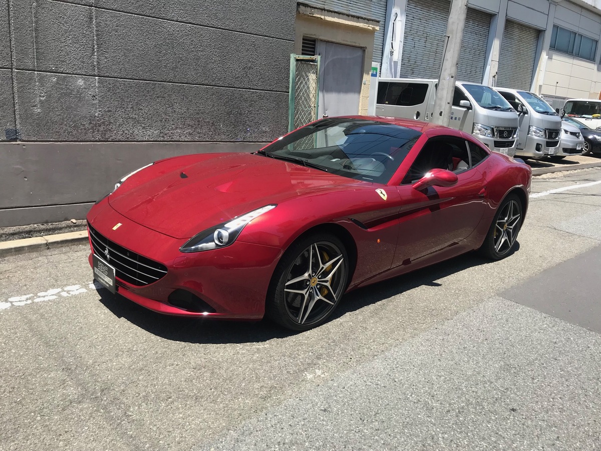 Ferrari California T | 東京のカーラッピング｜カー・ボディ